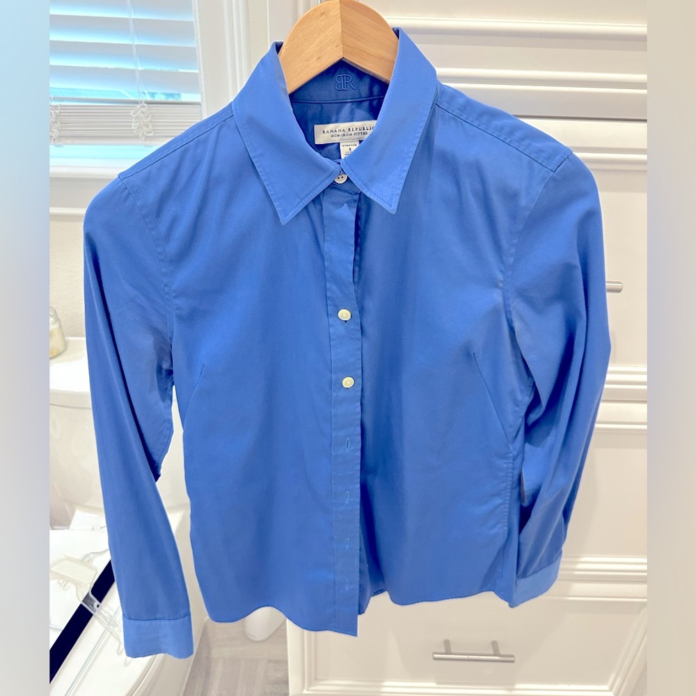 Banana Republic Non Iron Fitted Button down